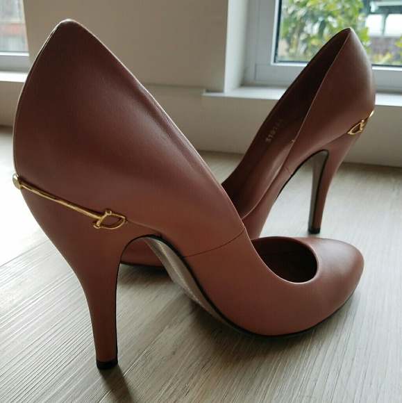 GUCCI rose heels - Picture 2 of 8